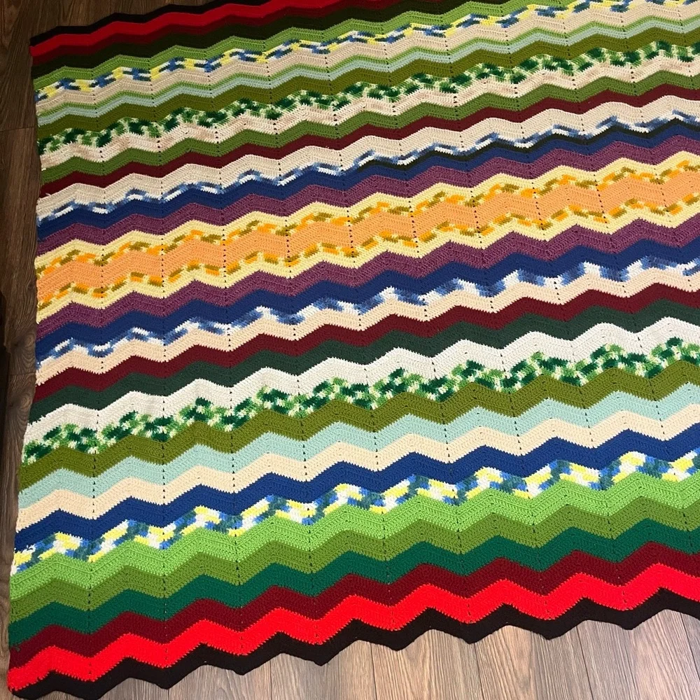 VTG Afghan Crochet Handmade Grandma blanket quilt‎ Cottage 75x80